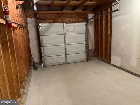HIDDEN FOREST - Residential Lease