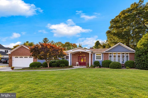 Photo of 5912 Pratt Street, ALEXANDRIA, VA 22310 (MLS # VAFX2347398)
