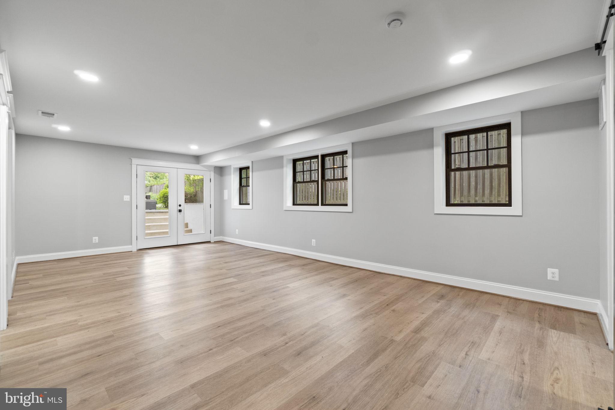 DEL RAY - Residential