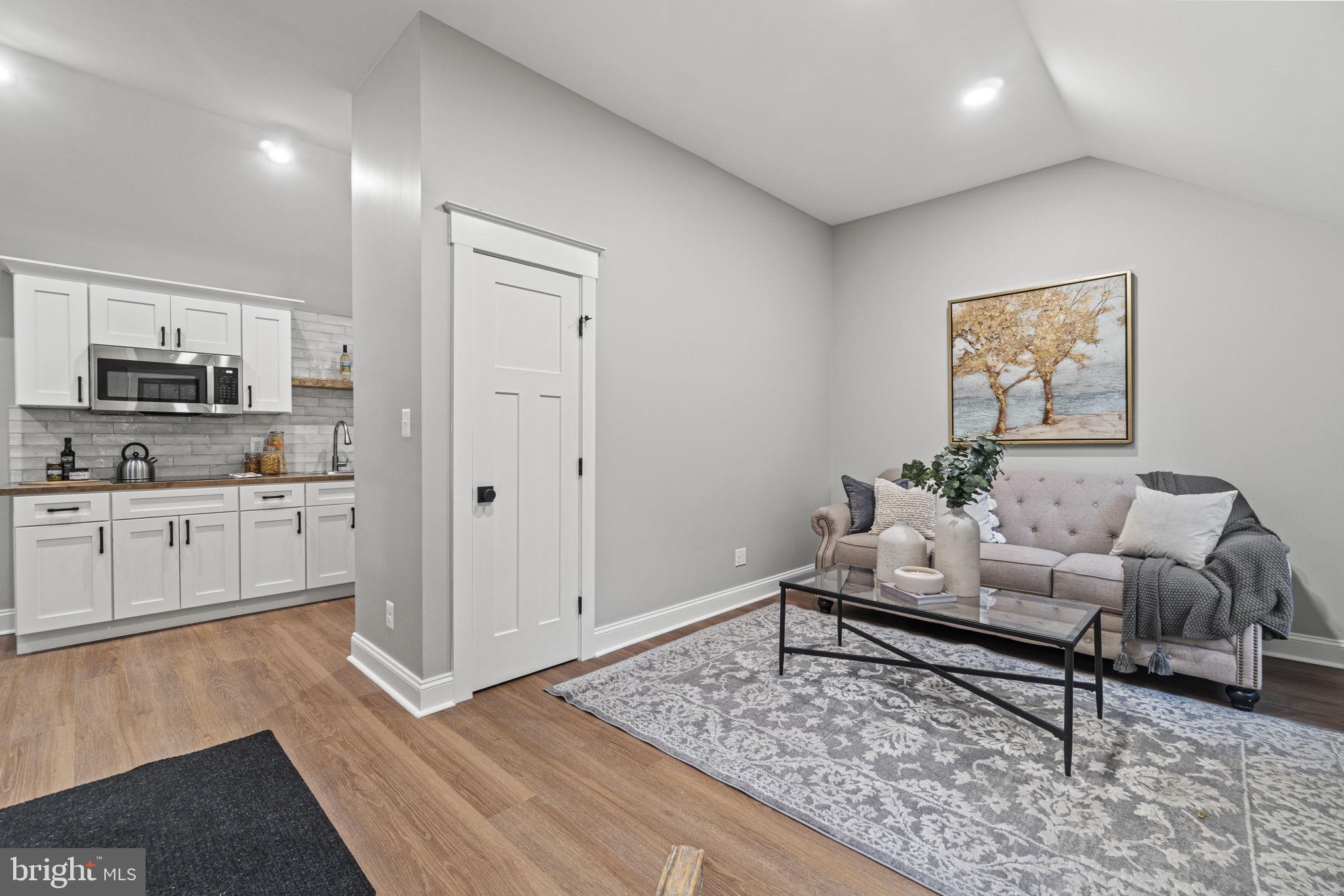 DEL RAY - Residential