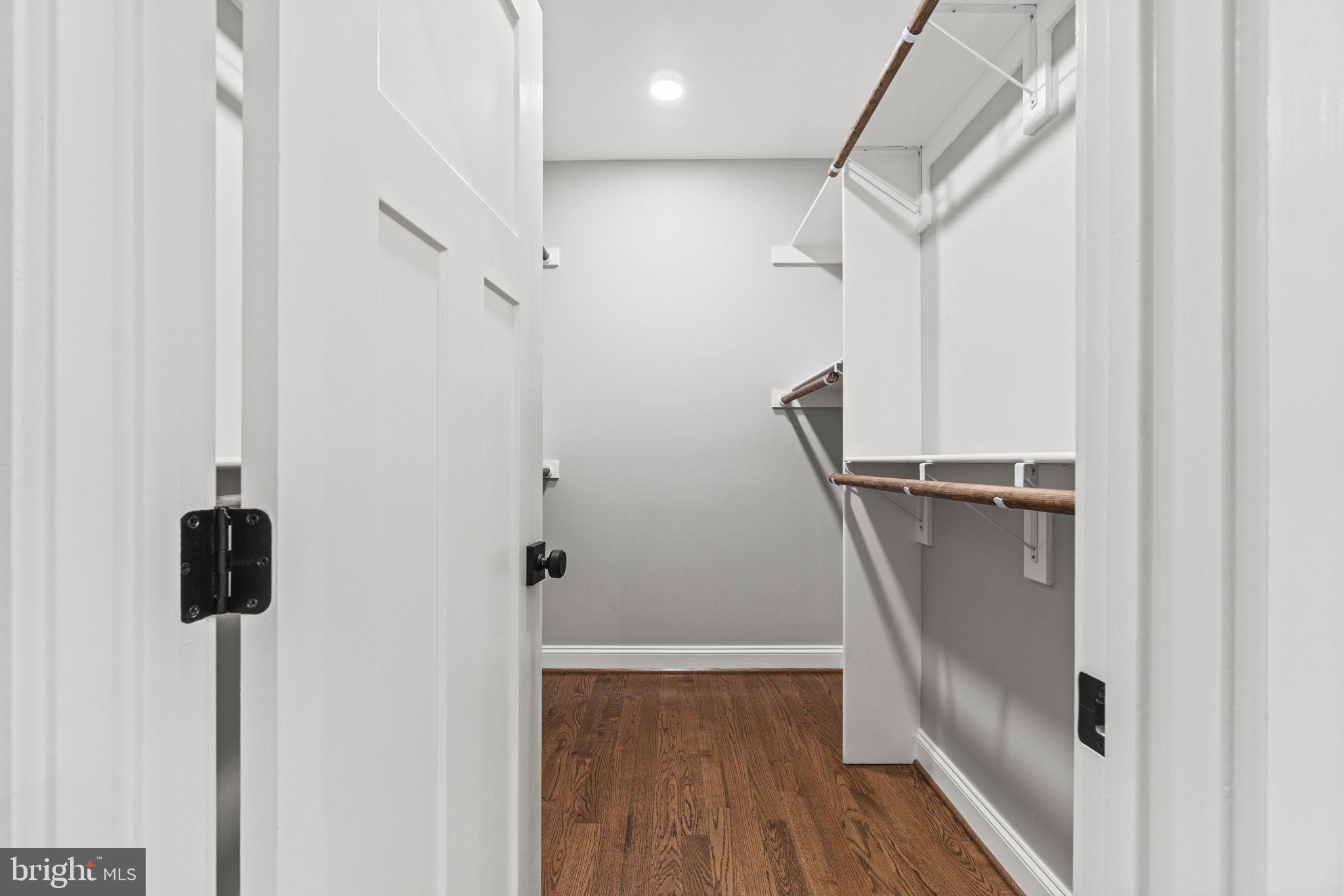 DEL RAY - Residential