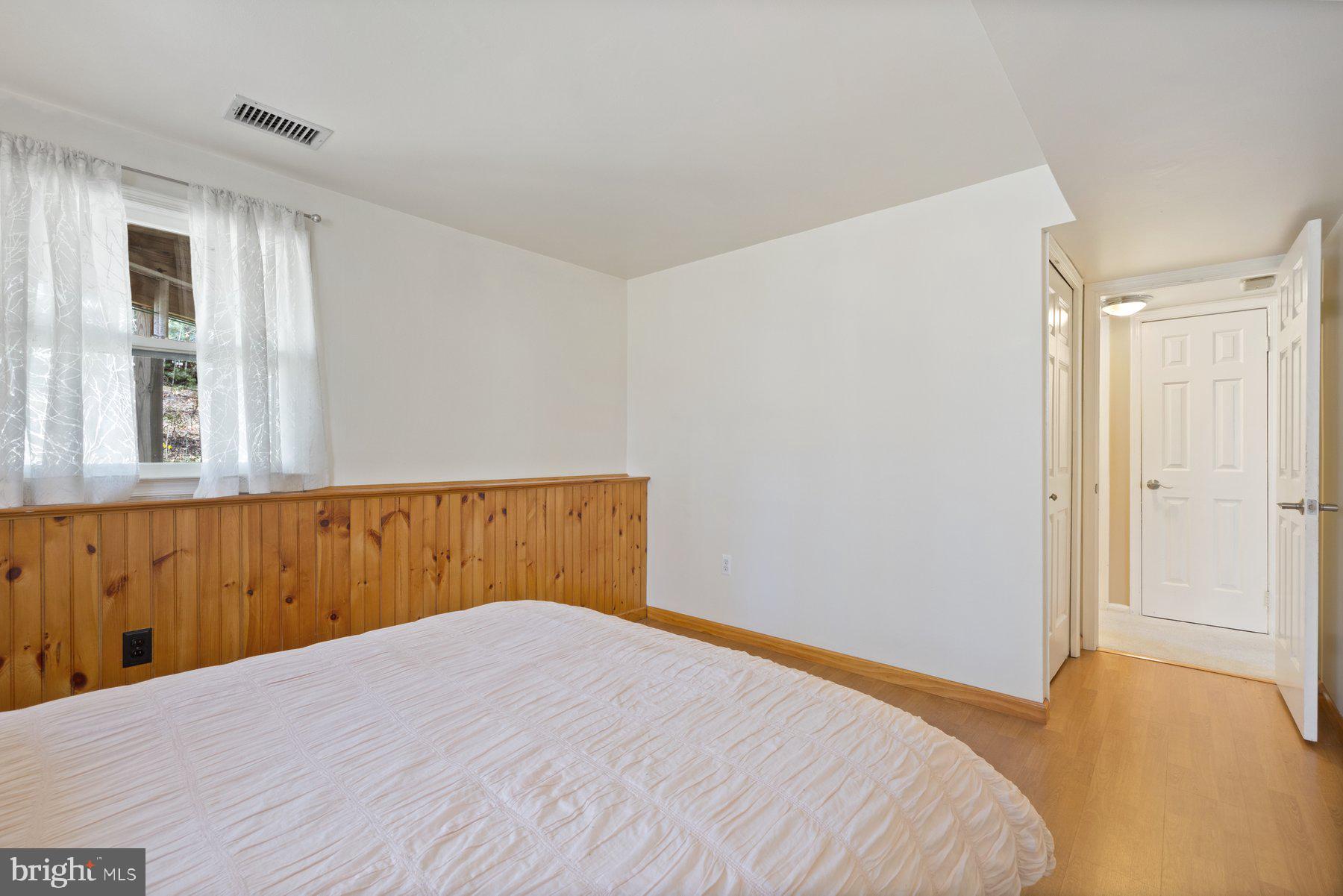 LAKEWOOD HILLS - Residential