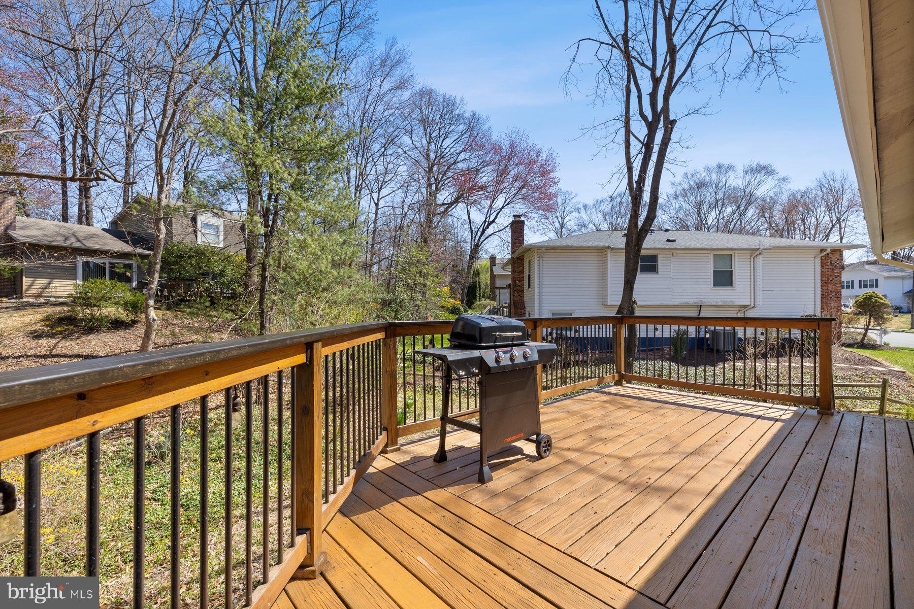 LAKEWOOD HILLS - Residential