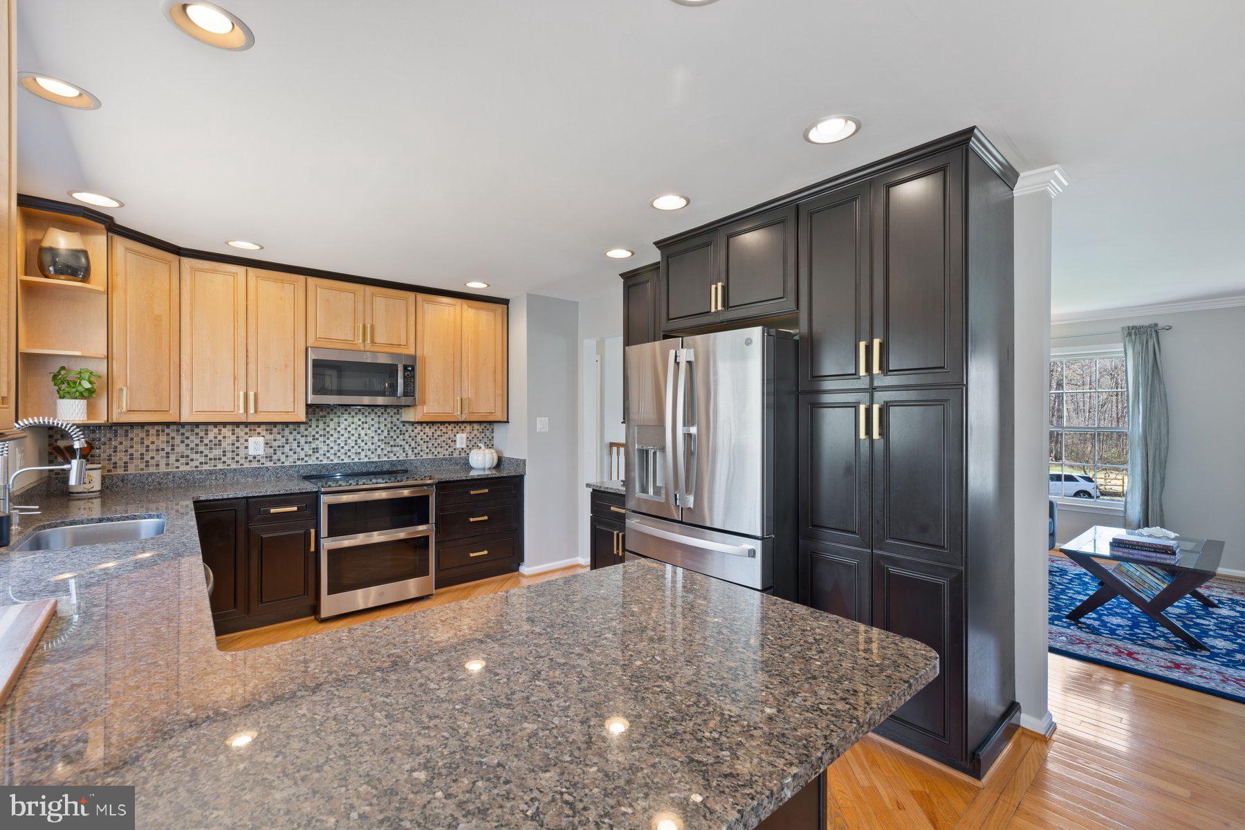 LAKEWOOD HILLS - Residential