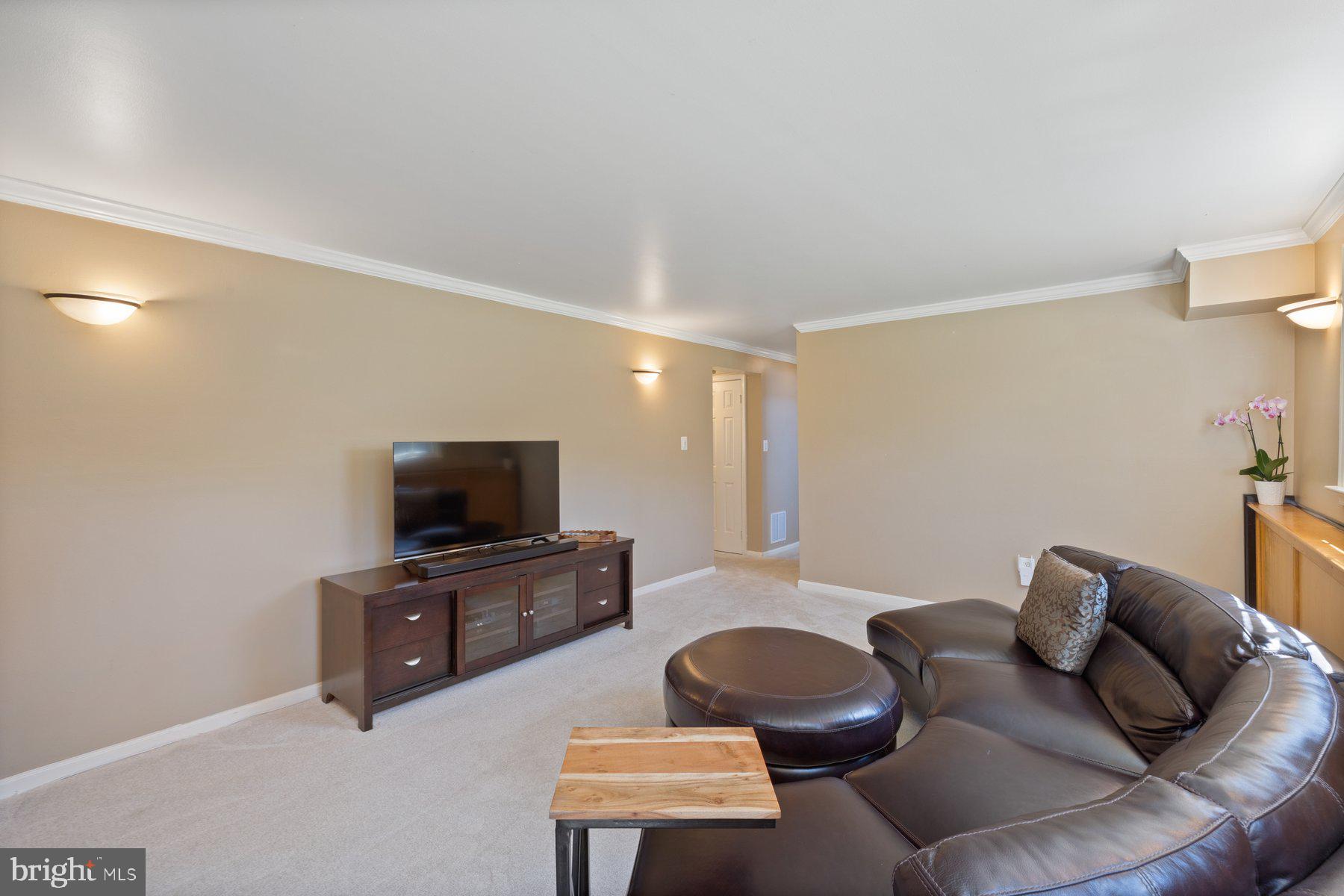 LAKEWOOD HILLS - Residential