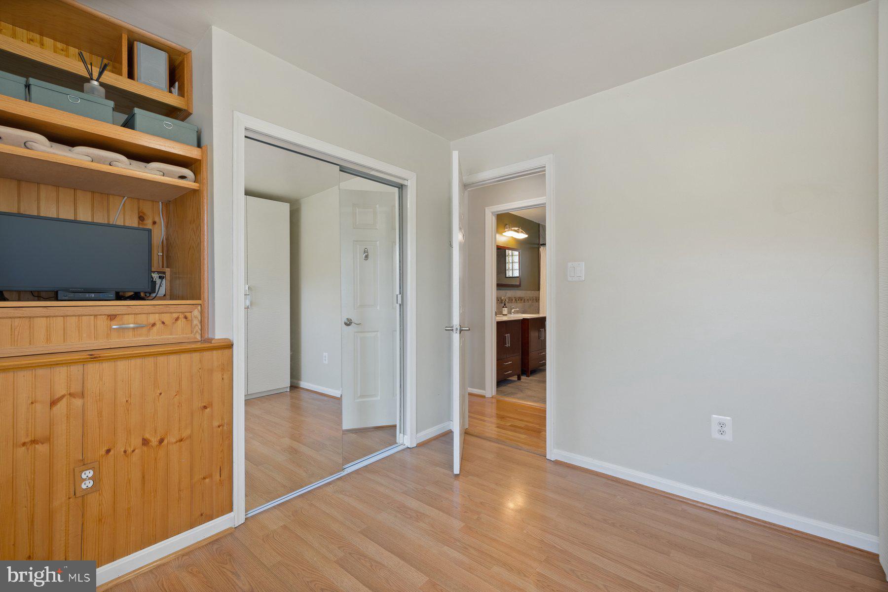 LAKEWOOD HILLS - Residential