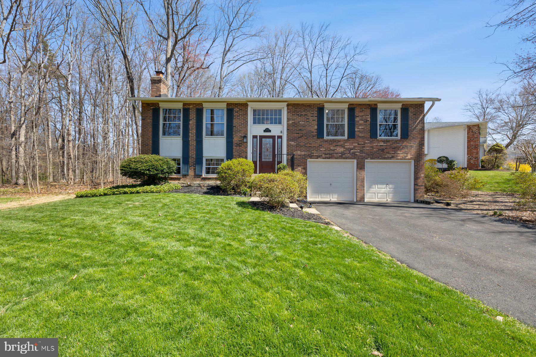 LAKEWOOD HILLS - Residential