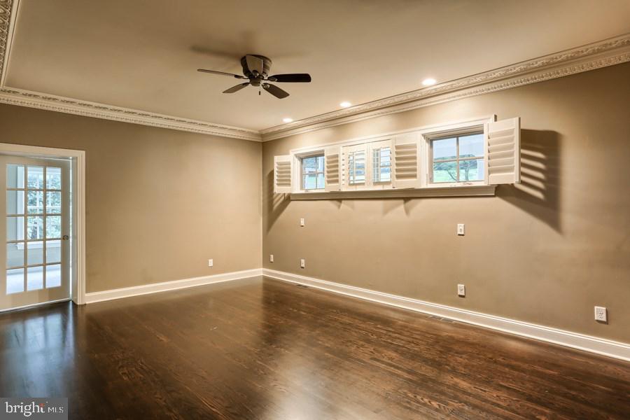 DEER CHASE ESTATES - Residential