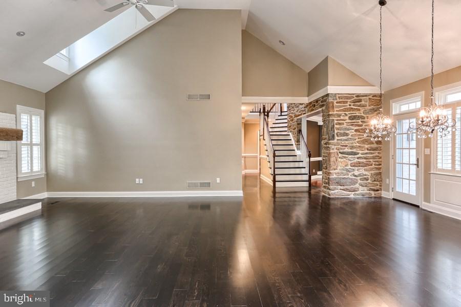 DEER CHASE ESTATES - Residential