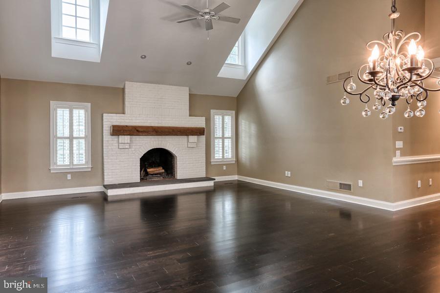 DEER CHASE ESTATES - Residential