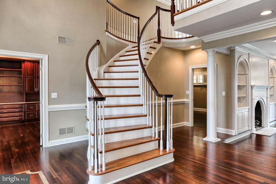 DEER CHASE ESTATES - Residential