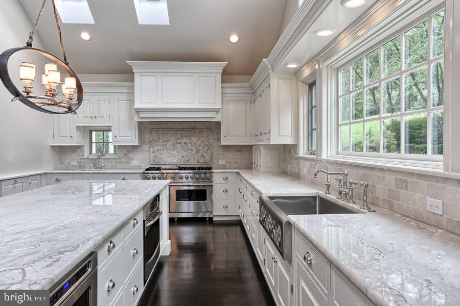 DEER CHASE ESTATES - Residential