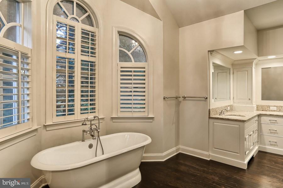 DEER CHASE ESTATES - Residential