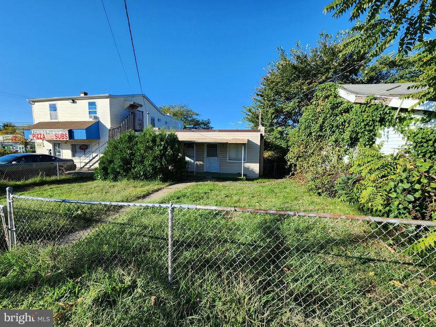 ONLINE AUCTION: Bidding begins 11/7 @ 10:00 AM. Bidding ends 11/9 @ 11:40 AM. List Price is Suggested Opening Bid. 1 Story Detached Home located in Essex, Maryland located within Baltimore County. Residents can enjoy the nearby attractions such as Middleborough Plaza Shopping Center, athletic fields at Fields at Renaissance Park, & Middle River Landing Marina. Easy Access to Major Traffic Arteries 702 SE Fwy & Eastern Blvd. Property is Occupied. Deposit: $7,500.