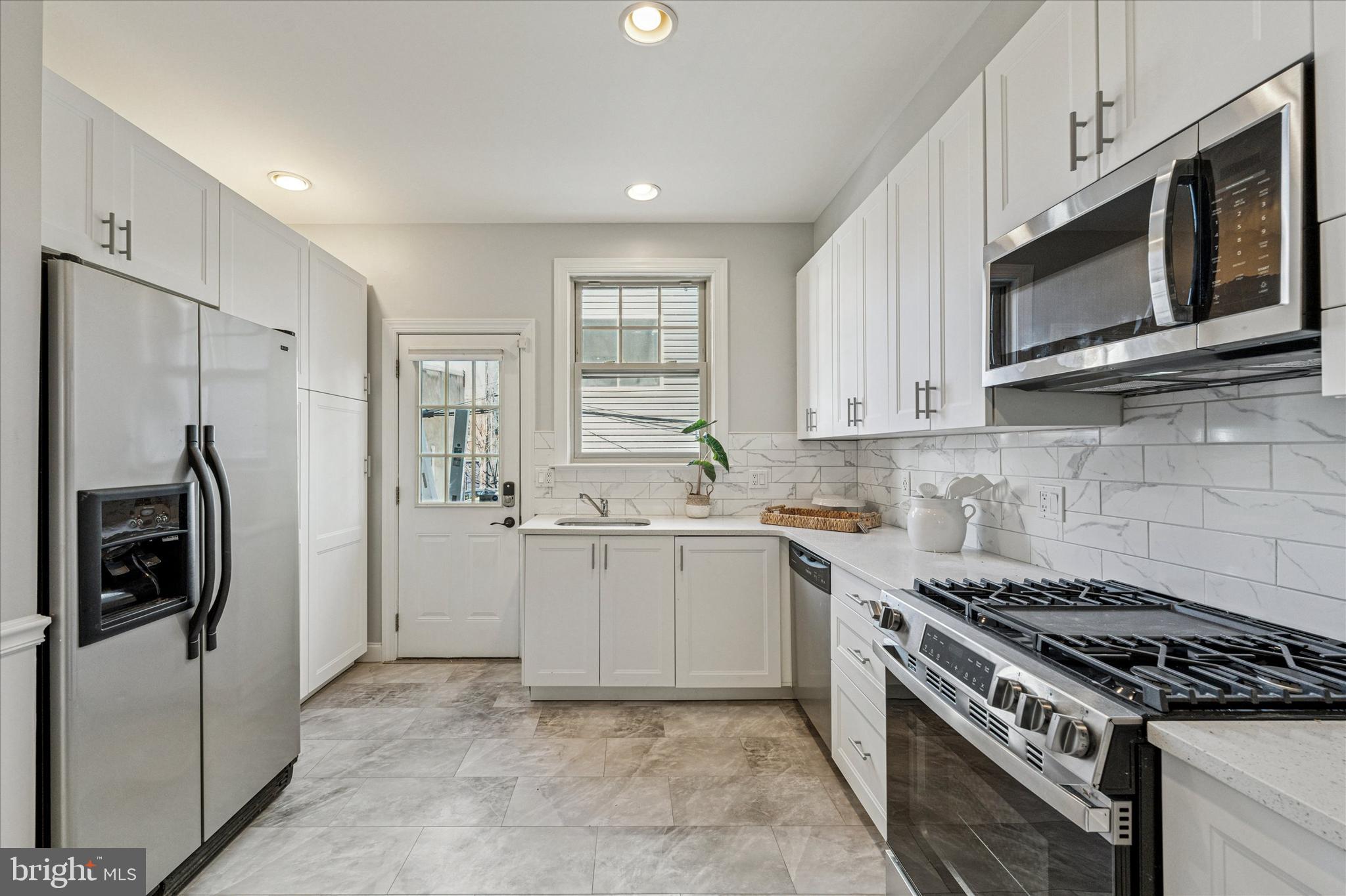 GRADUATE HOSPITAL - Residential