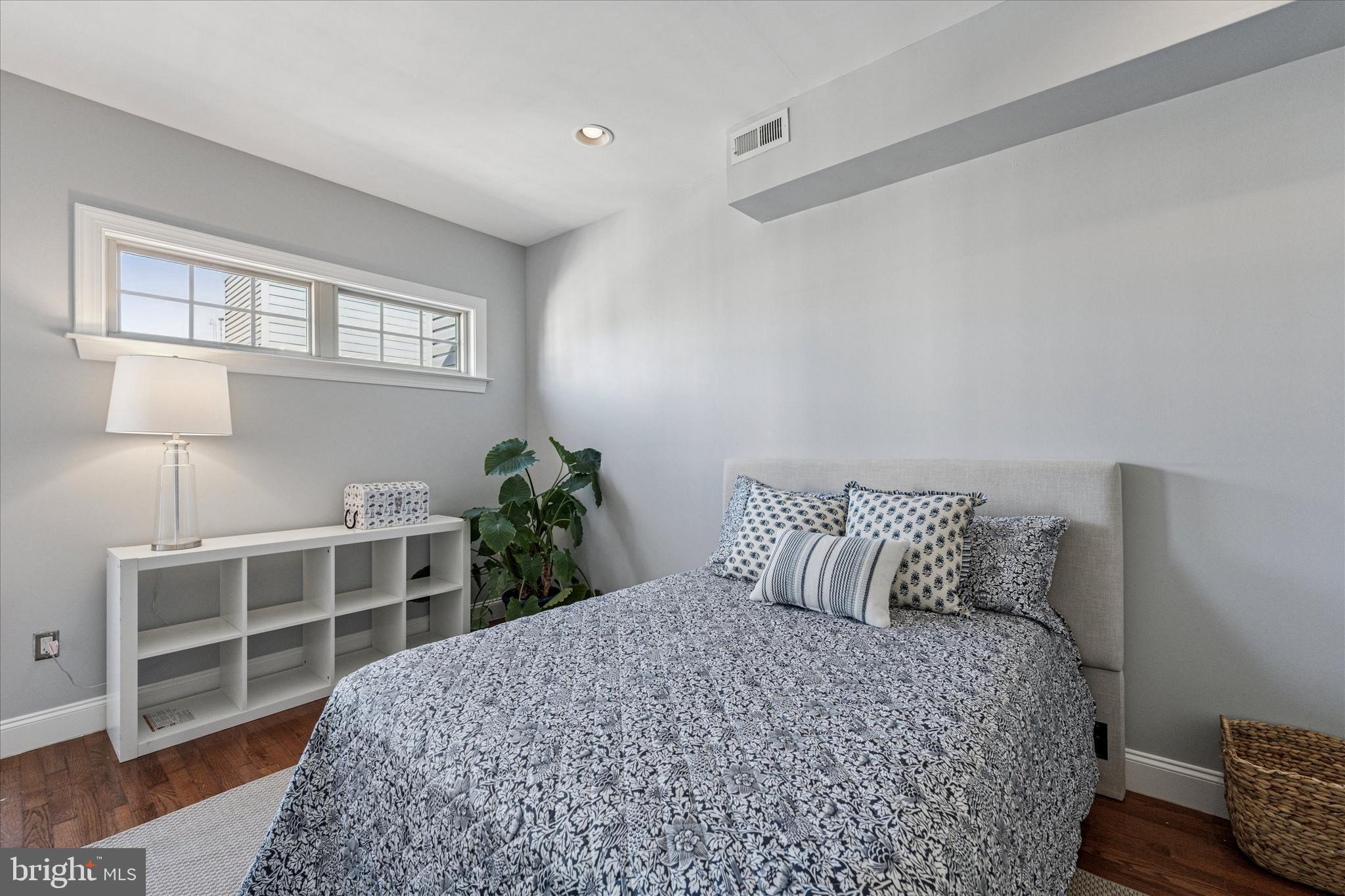 GRADUATE HOSPITAL - Residential