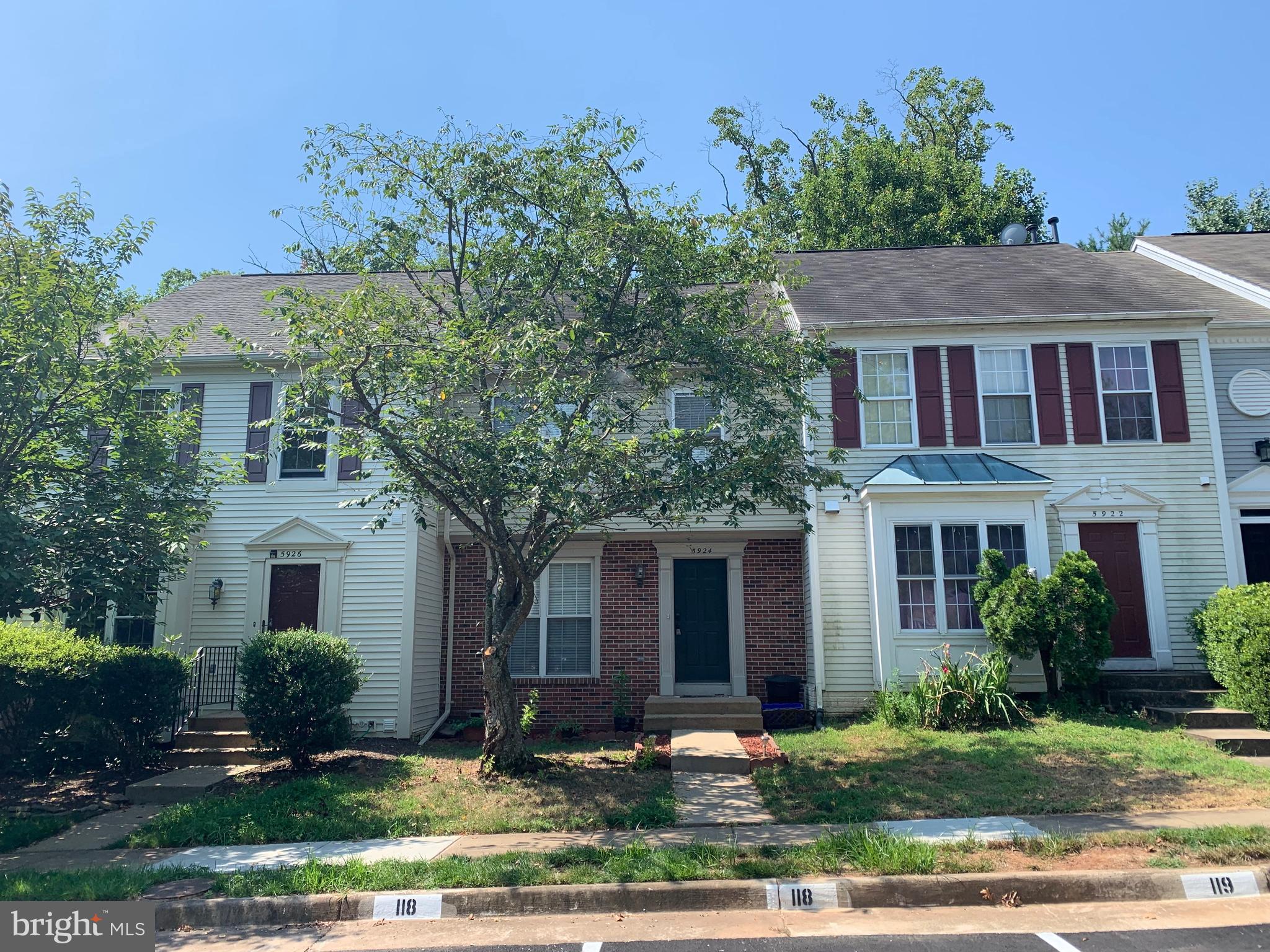 WOODGATE MANOR - Residential Lease