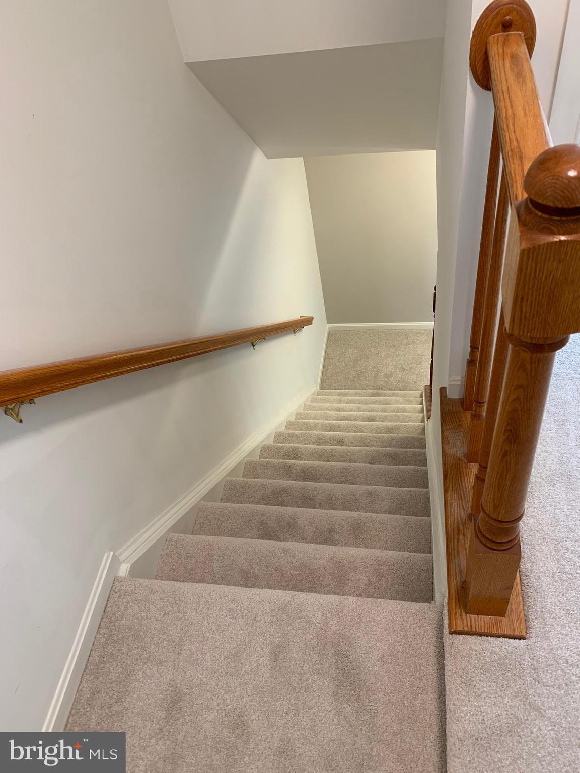 WOODGATE MANOR - Residential Lease