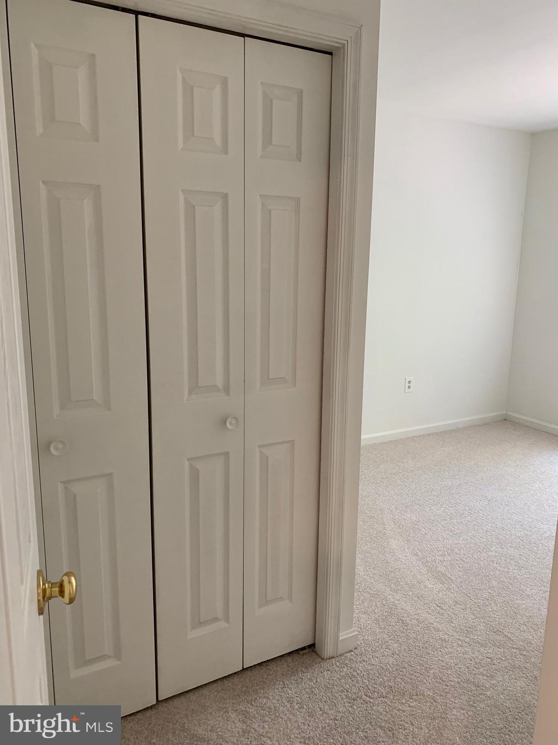 WOODGATE MANOR - Residential Lease