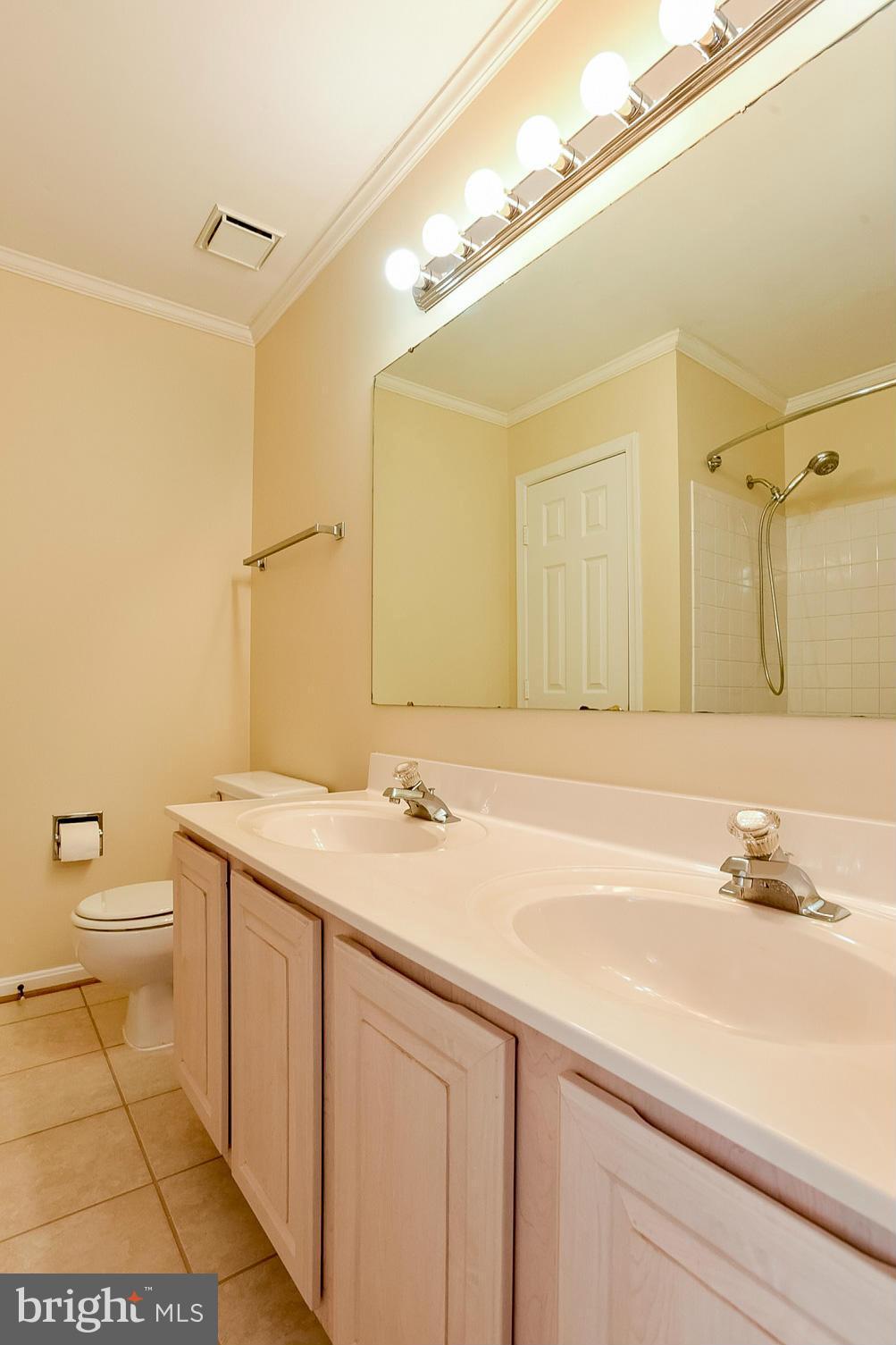 NORTH HART RUN - Residential