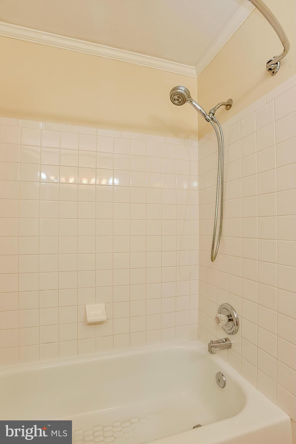 NORTH HART RUN - Residential