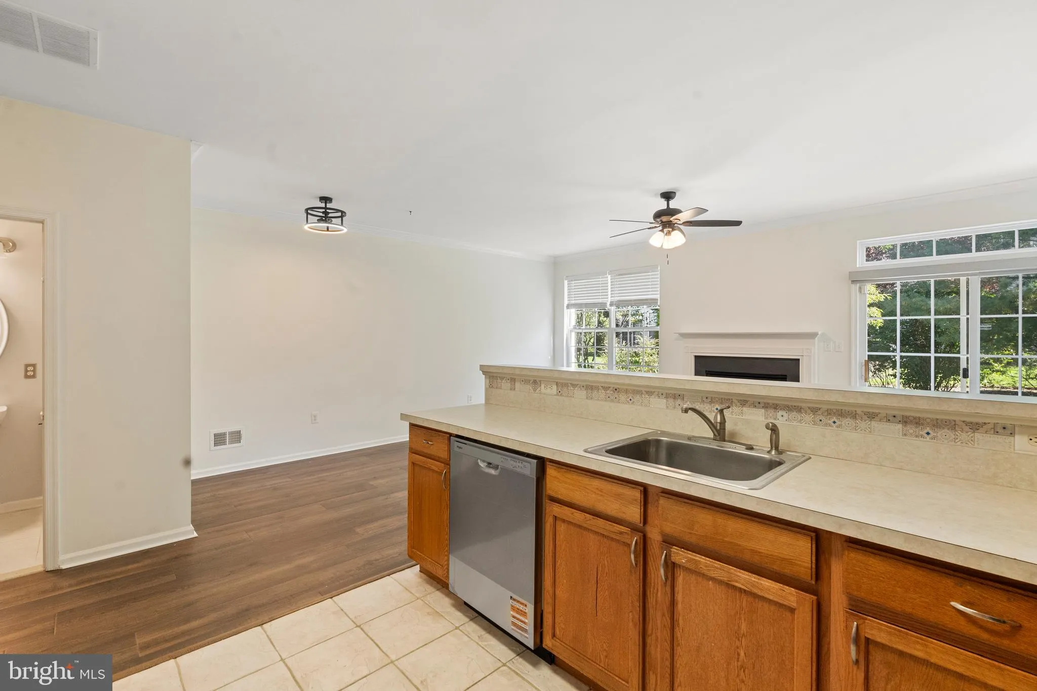 Cinnaminson, New Jersey 08077, United States, 3 Bedrooms Bedrooms, ,3 BathroomsBathrooms,Residential,Active,218684