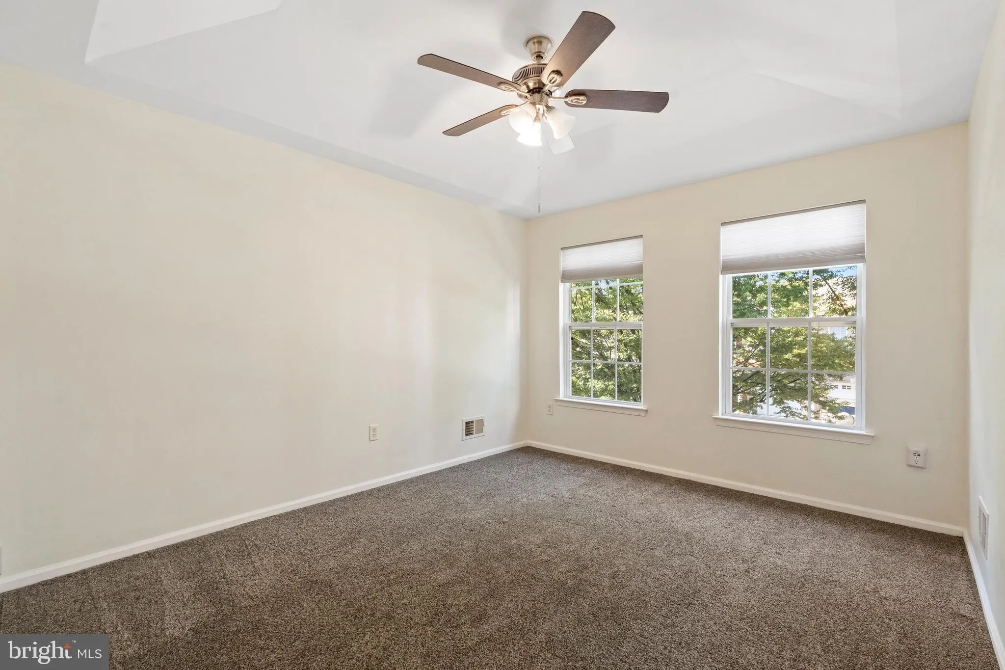 Cinnaminson, New Jersey 08077, United States, 3 Bedrooms Bedrooms, ,3 BathroomsBathrooms,Residential,Active,218684