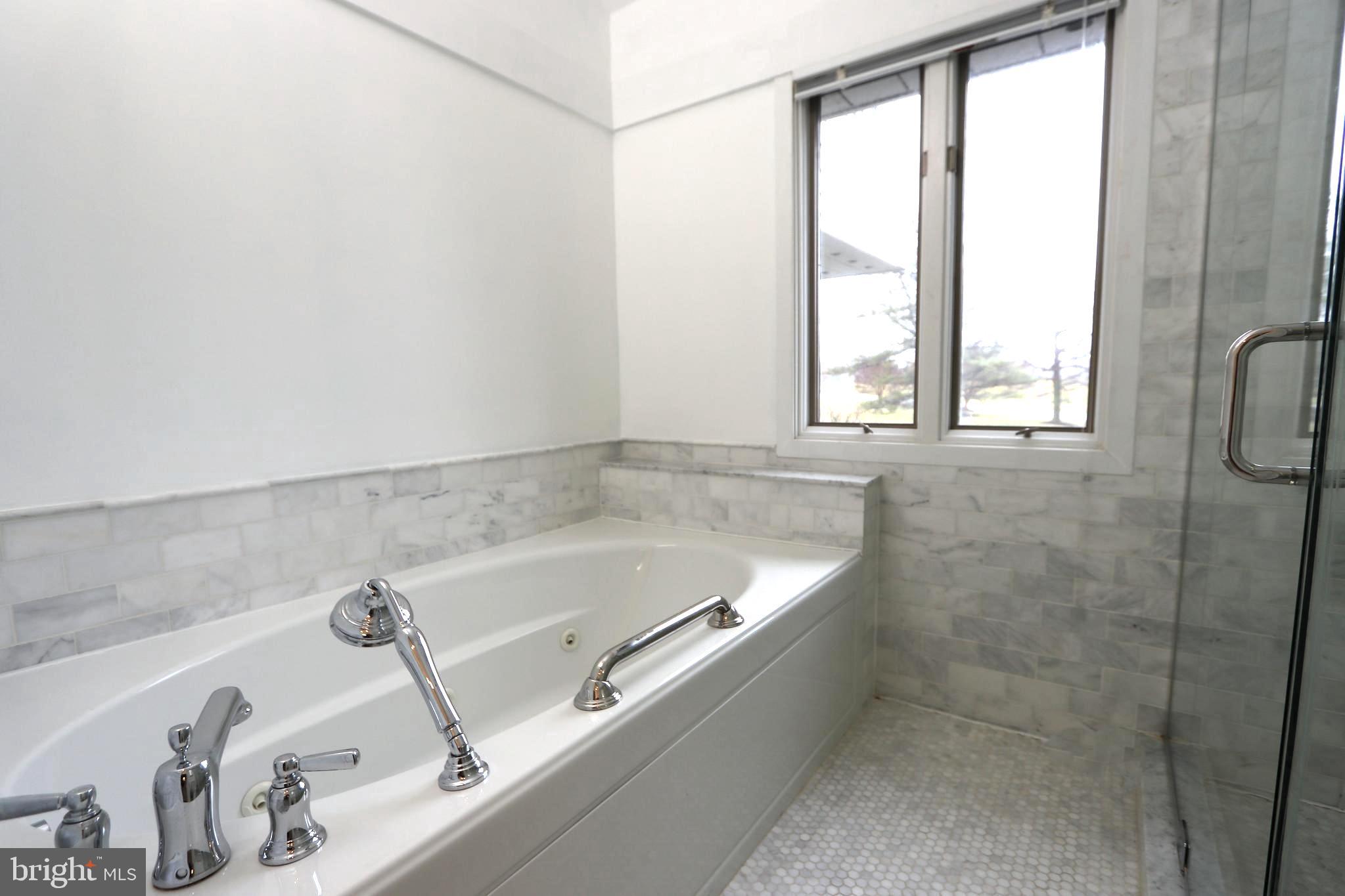 HAMBLETON COVE - Residential