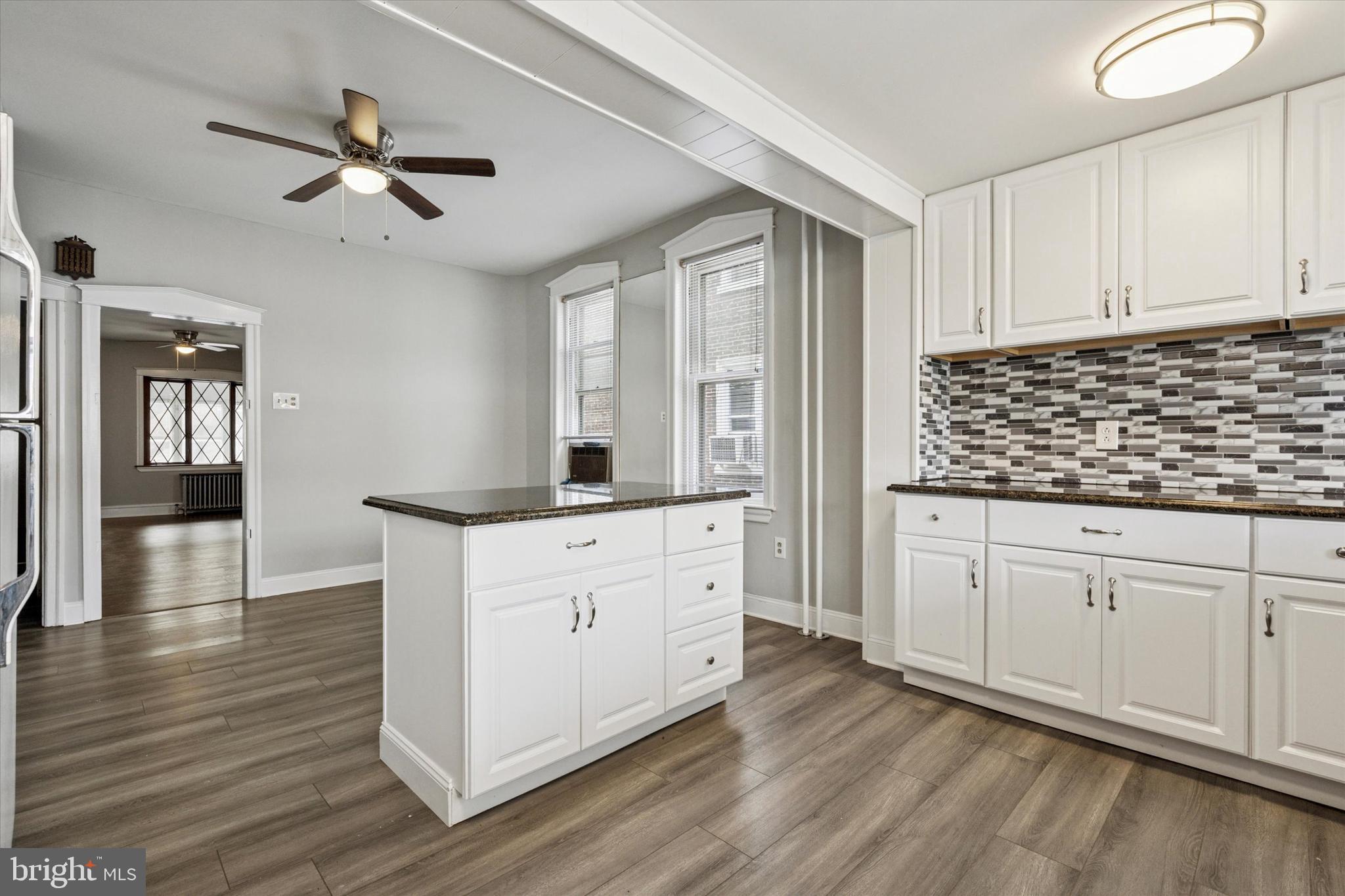 PORT RICHMOND - Residential