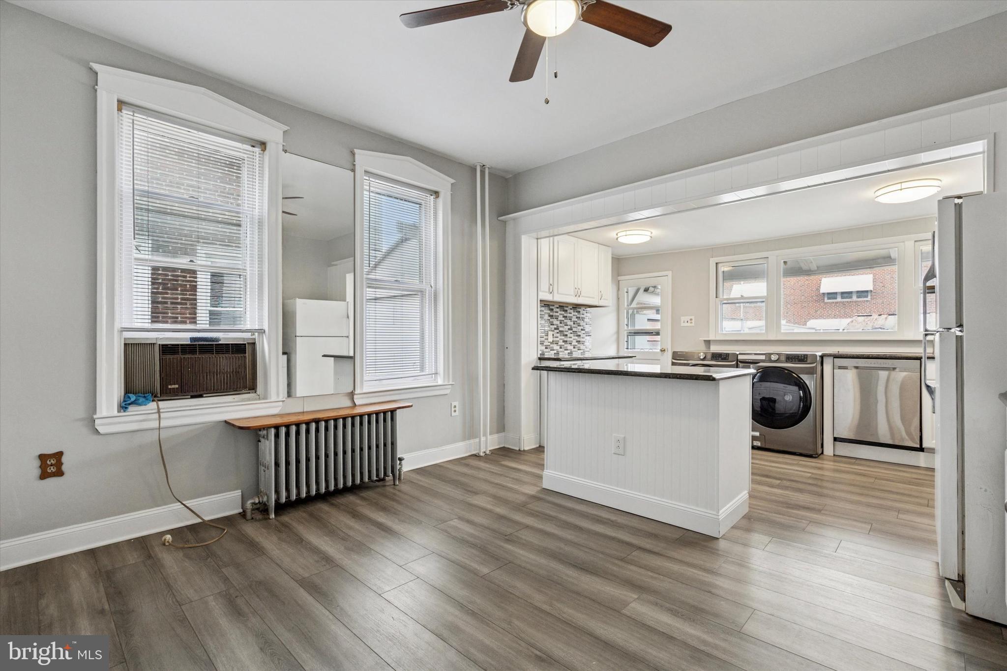 PORT RICHMOND - Residential