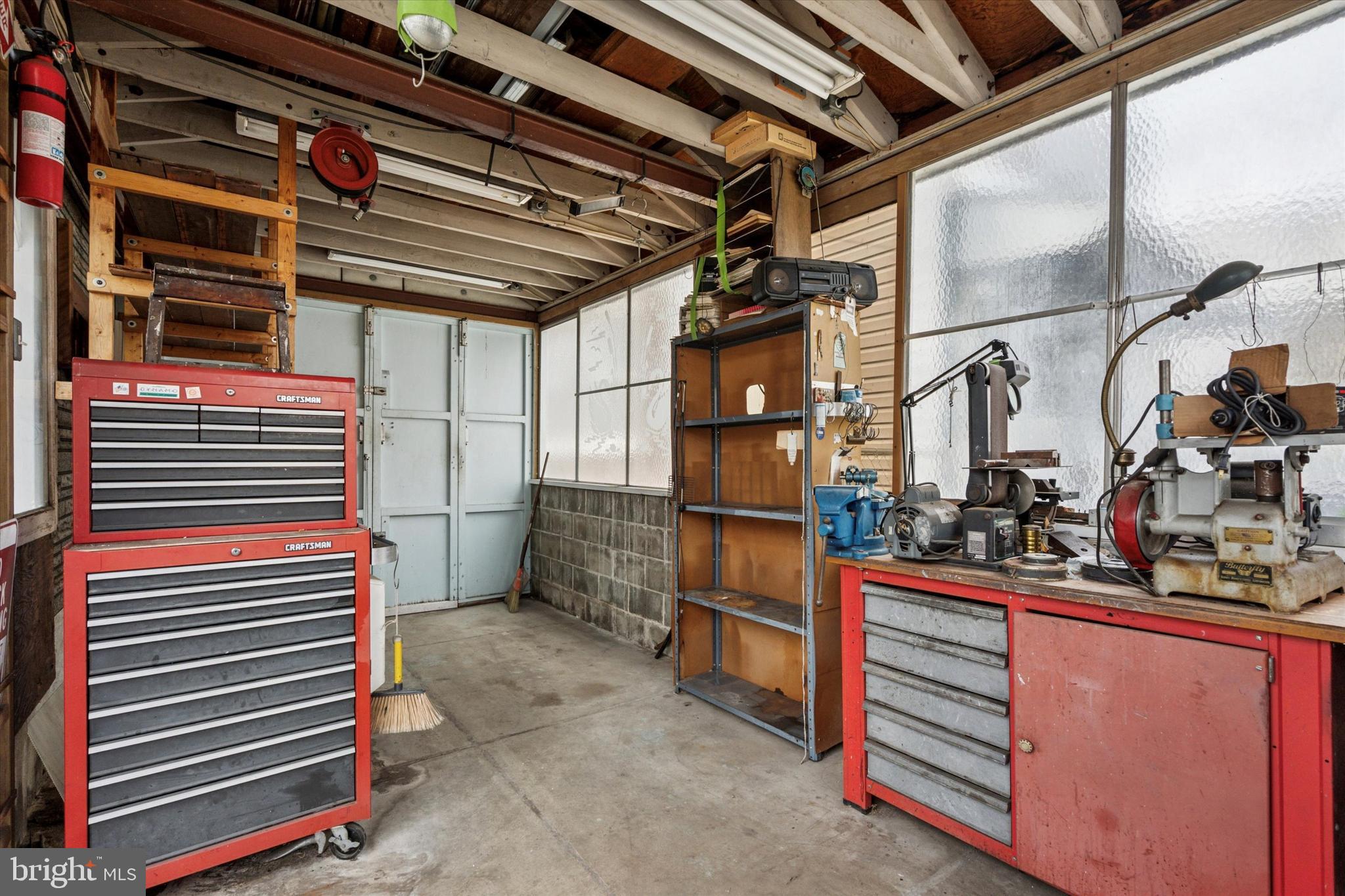 PORT RICHMOND - Residential