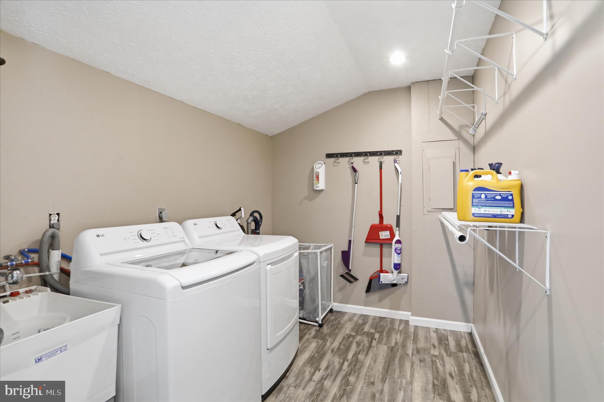 FORT ASHBY - Residential