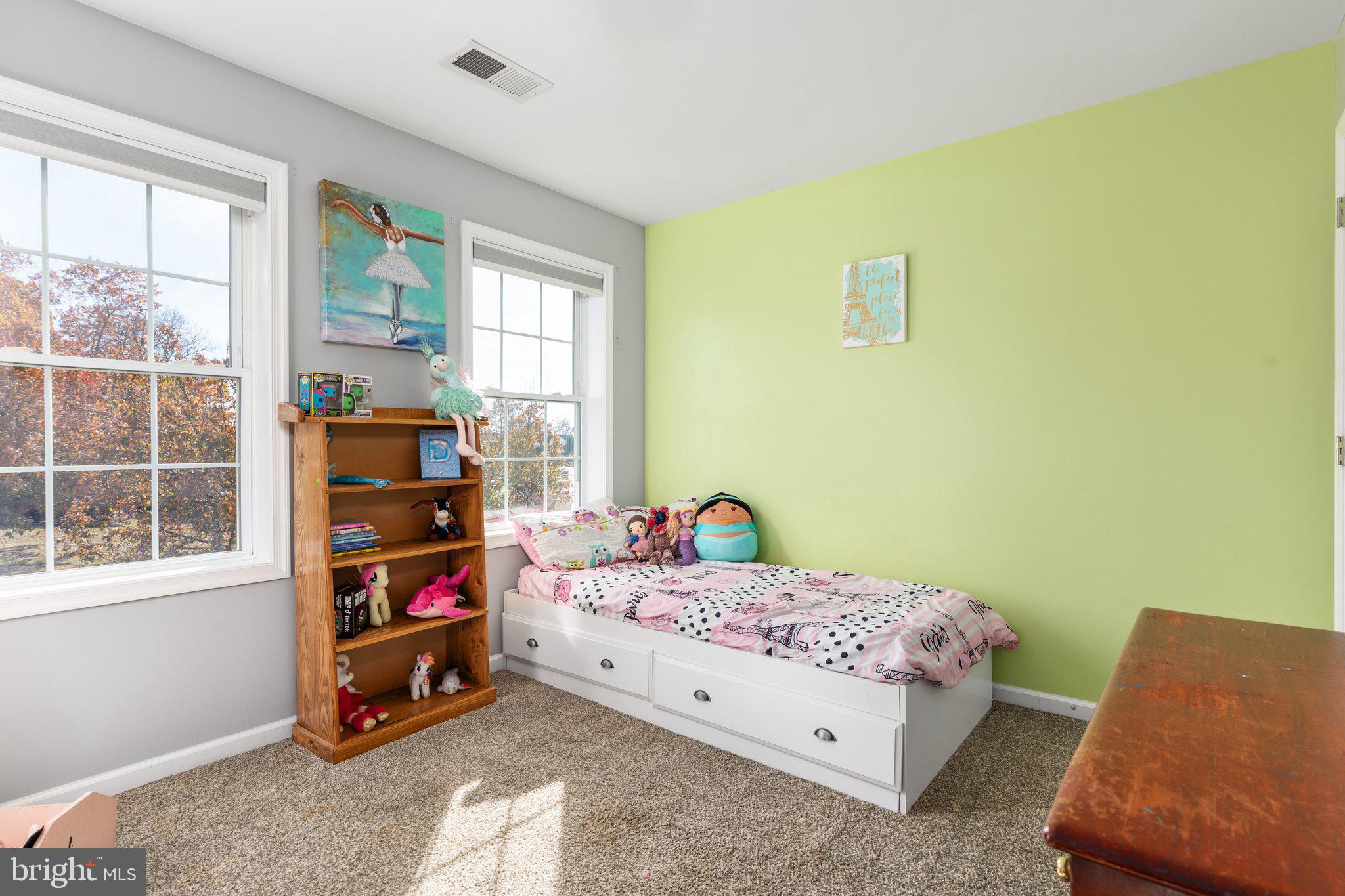 FOREST HEIGHTS - Residential