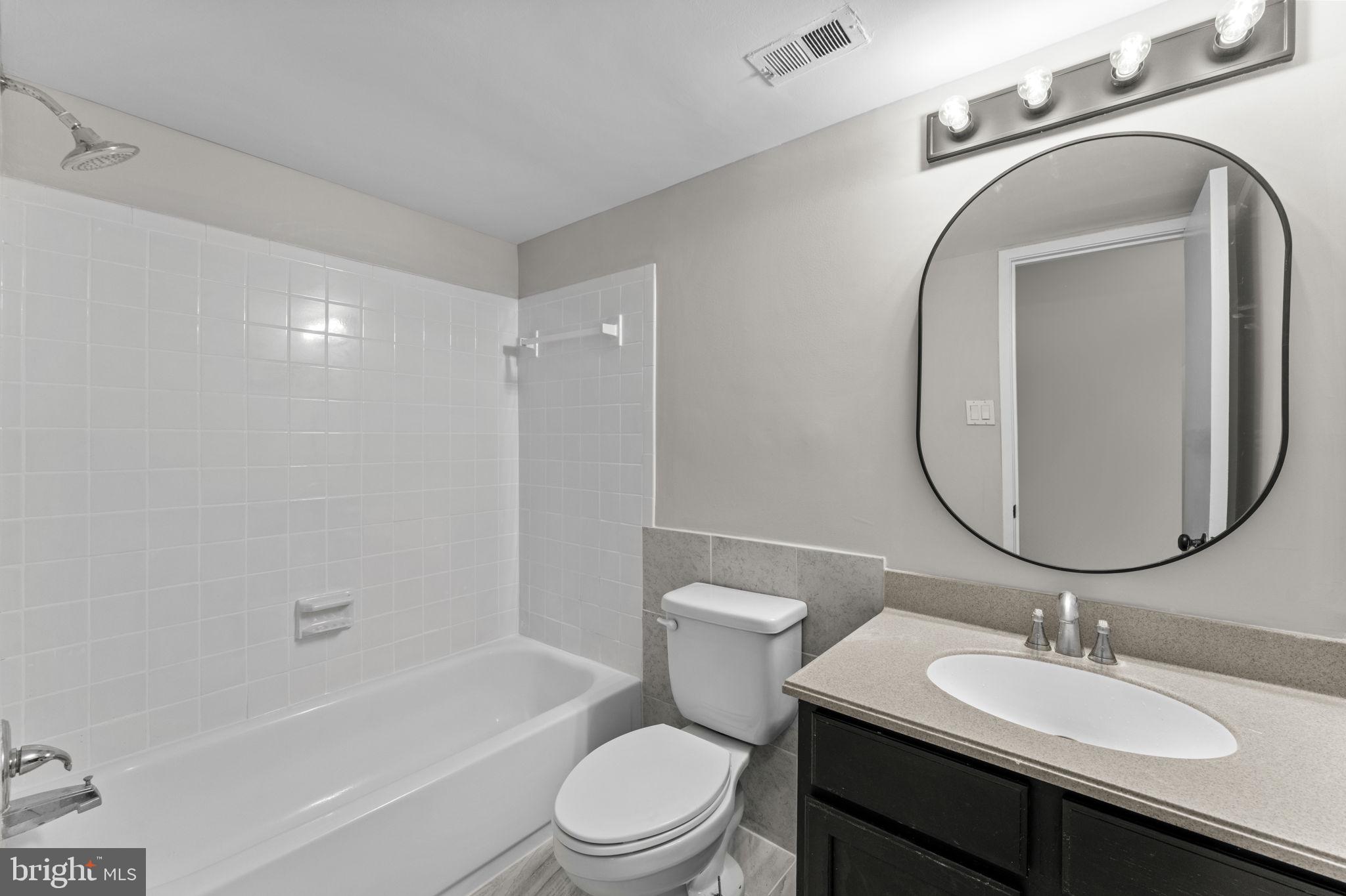 JEFFERSON MEWS - Residential