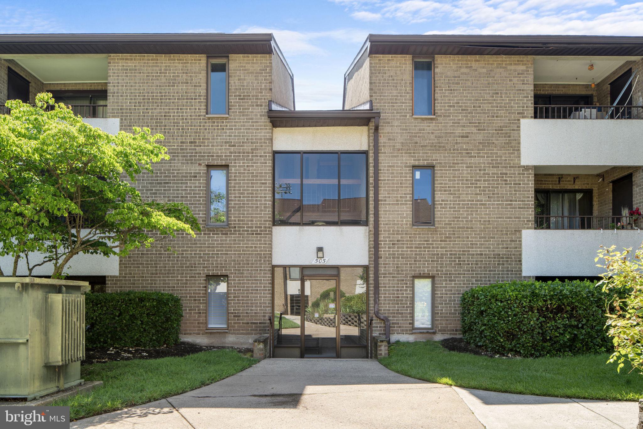 JEFFERSON MEWS - Residential