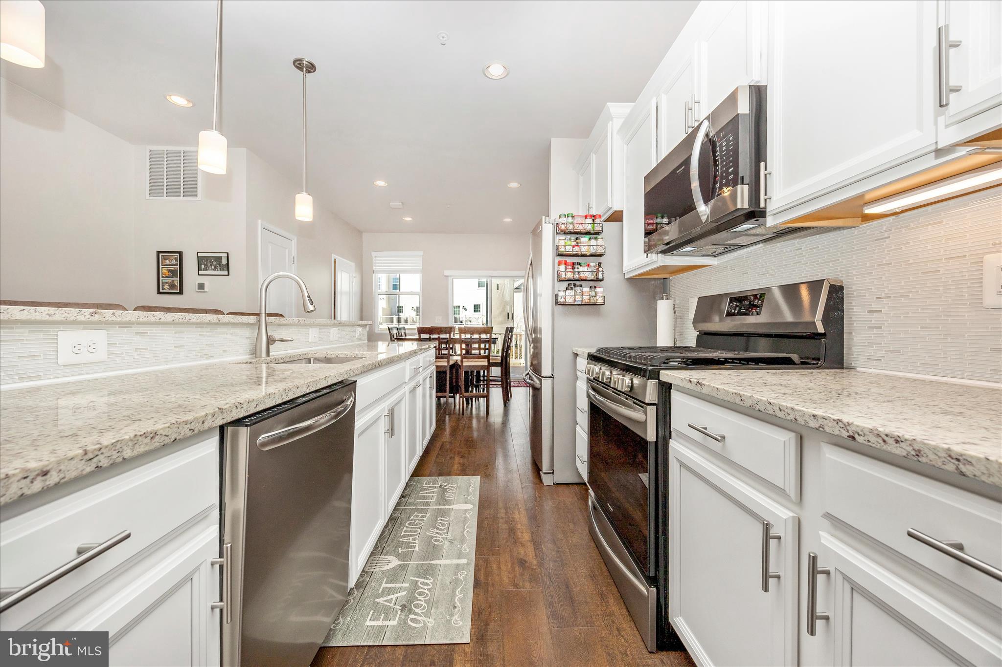 WESTVIEW SOUTH - Residential