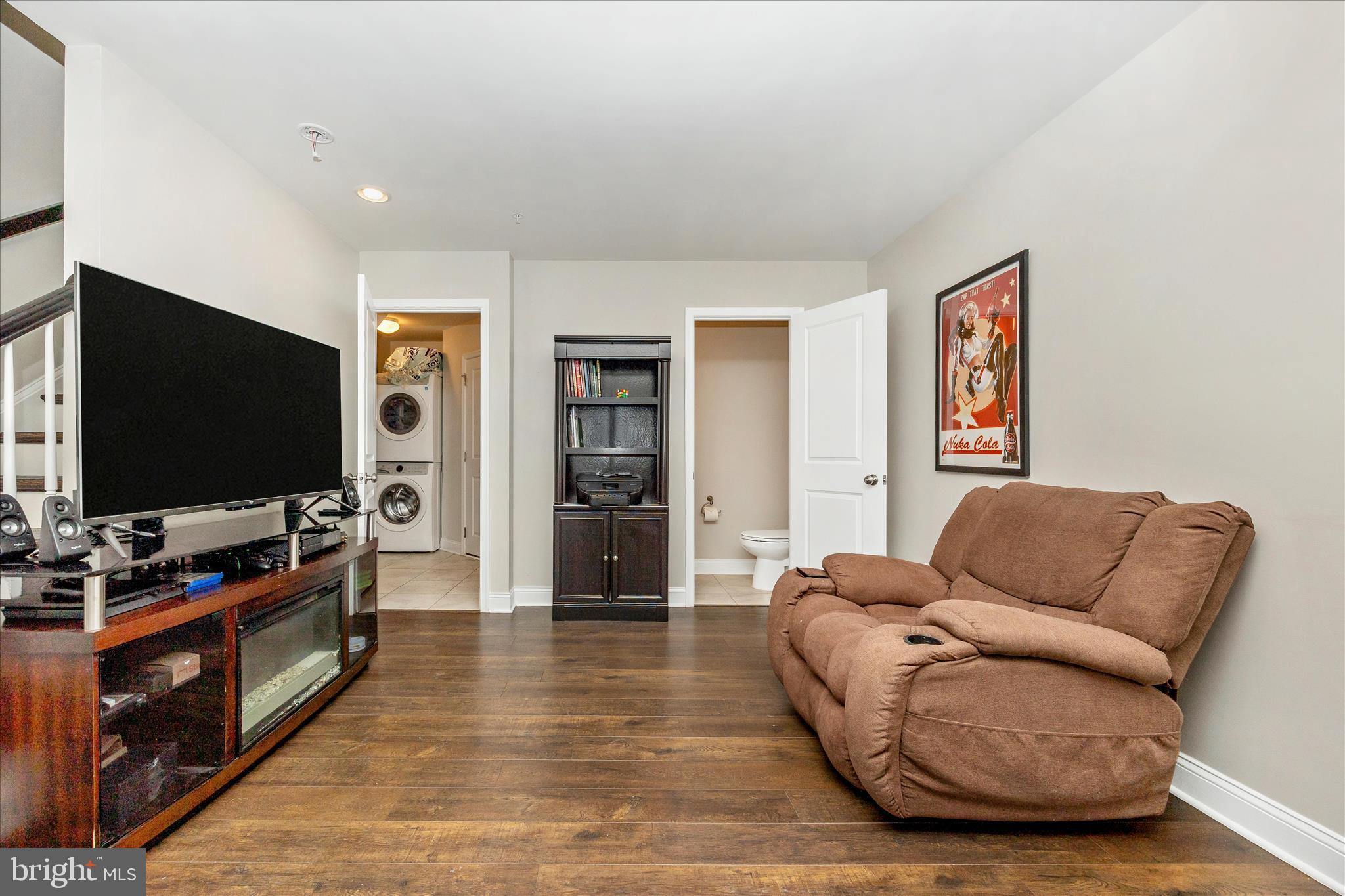 WESTVIEW SOUTH - Residential