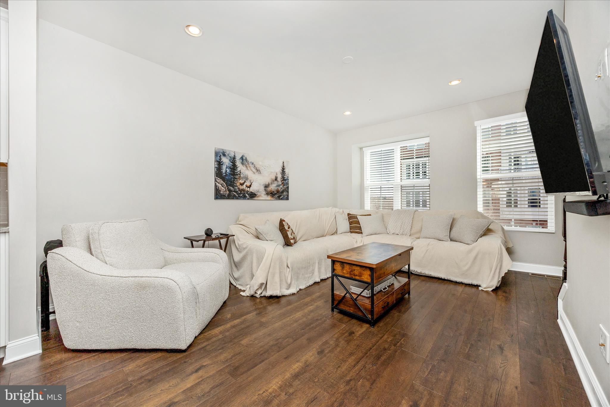 WESTVIEW SOUTH - Residential