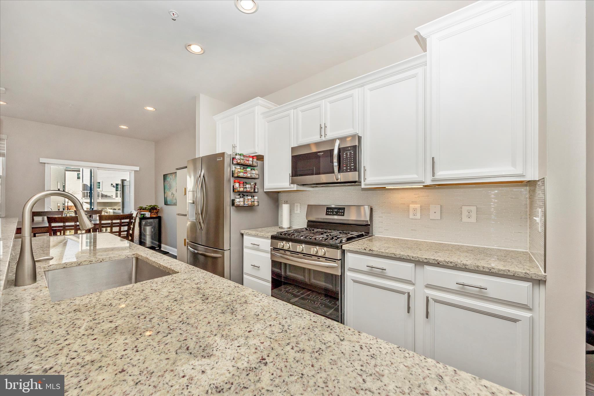 WESTVIEW SOUTH - Residential