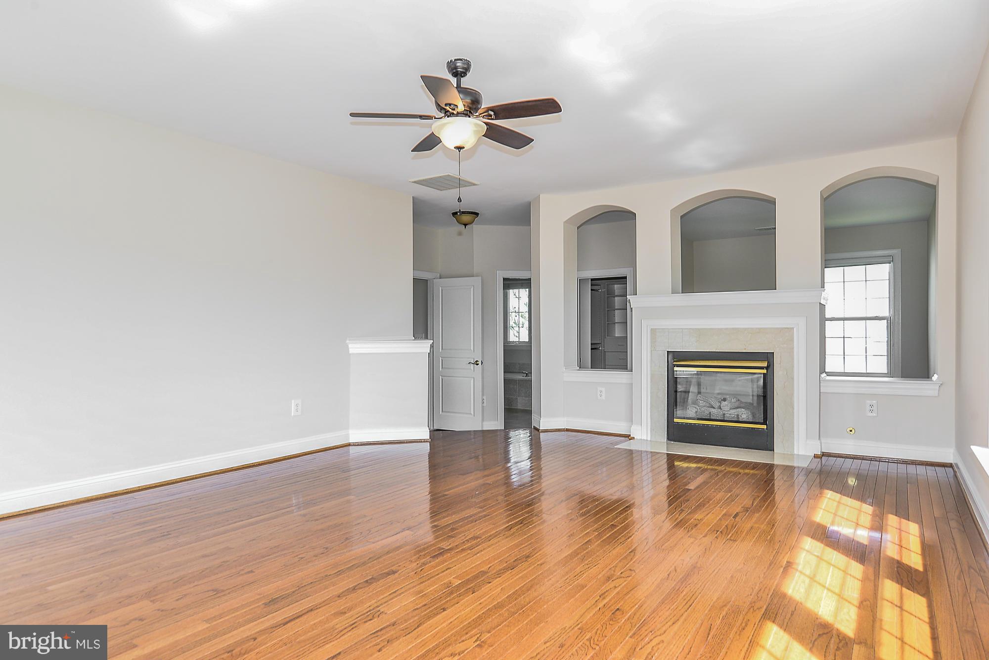 JOHN LEARY - Residential