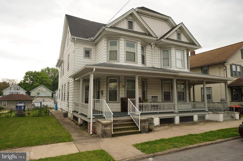 Townhouse For Sale - 338 Hepburn Street<br/> MILTON, PA 17847