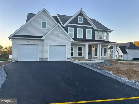 812 Bunny Lane, West Chester, PA MLS: PACT2117198