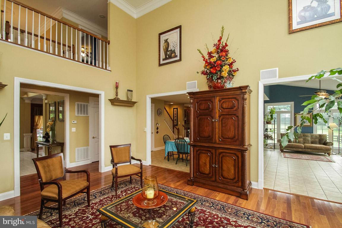 WATERLOO FARMS - Farm