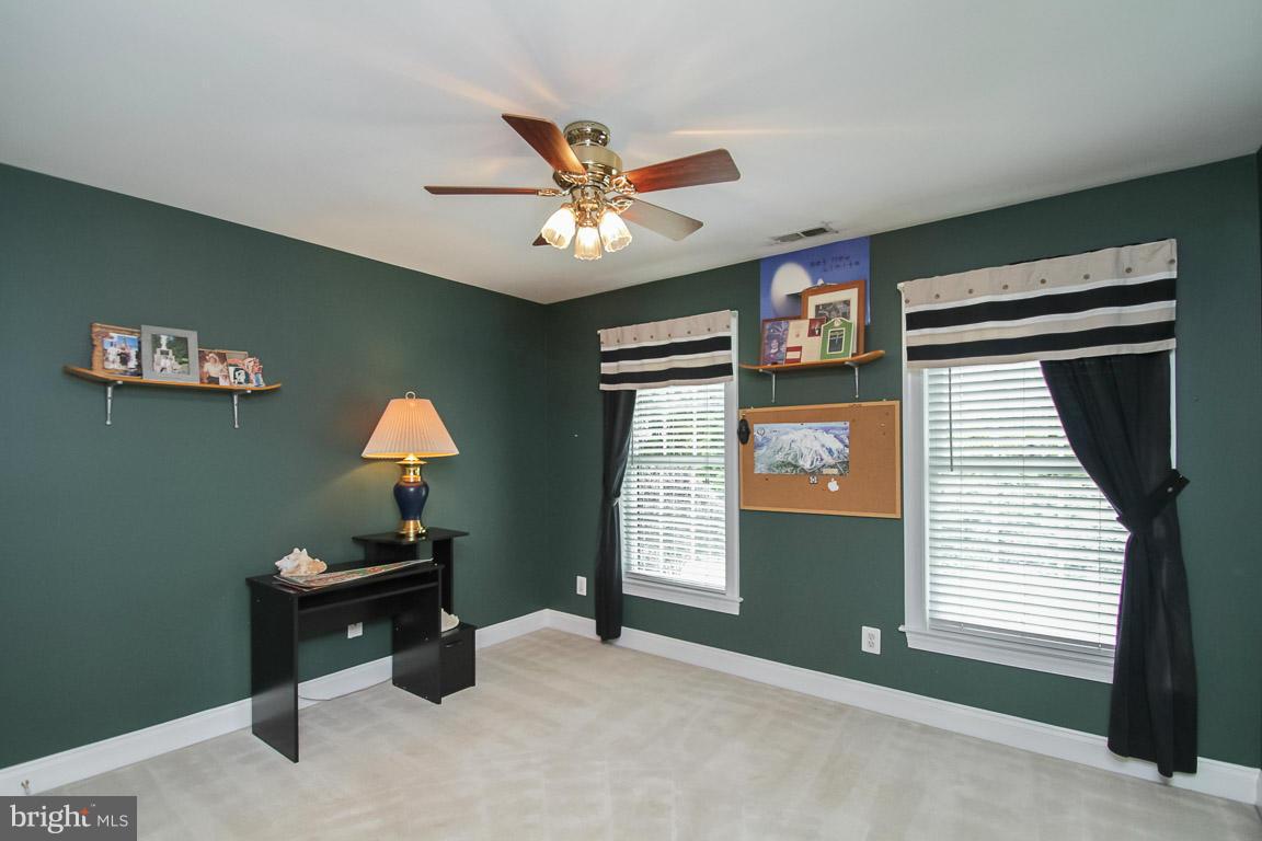 WATERLOO FARMS - Farm