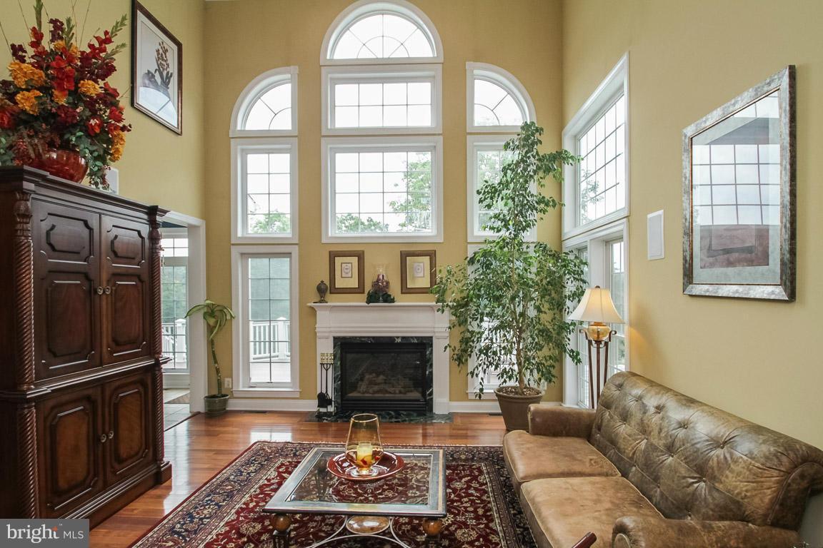 WATERLOO FARMS - Farm