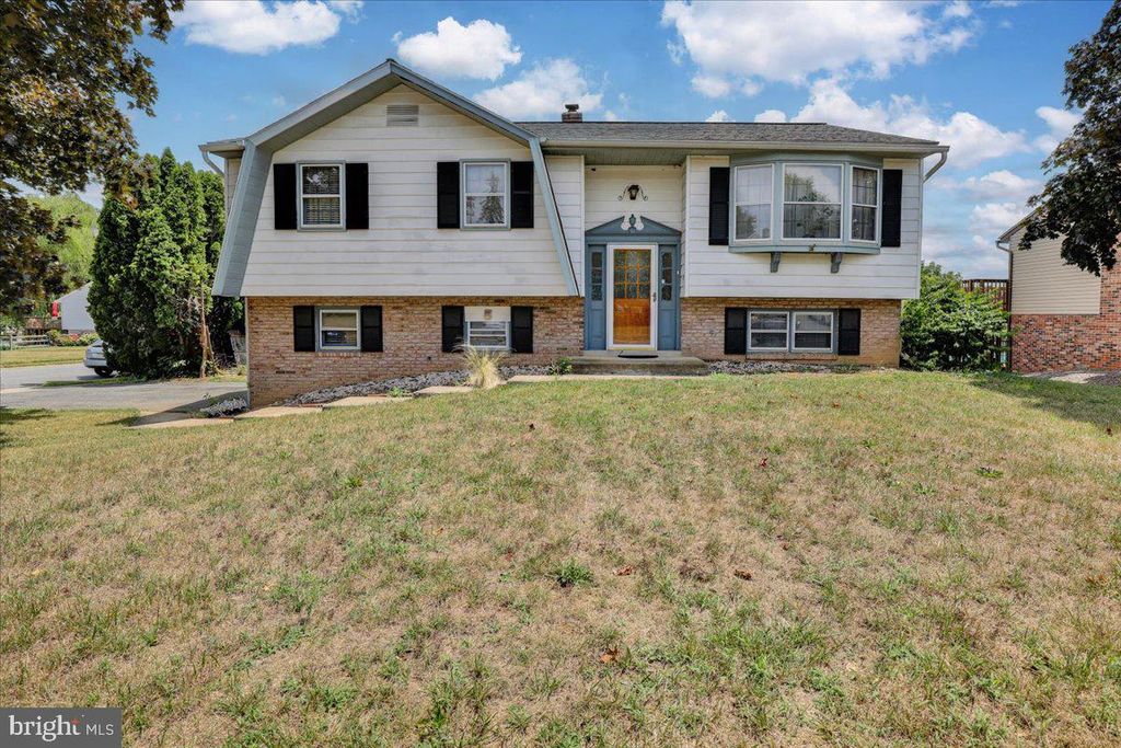 Photo of 2145 Georgetown Drive, Lancaster, PA 17601 (MLS # PALA2055334)