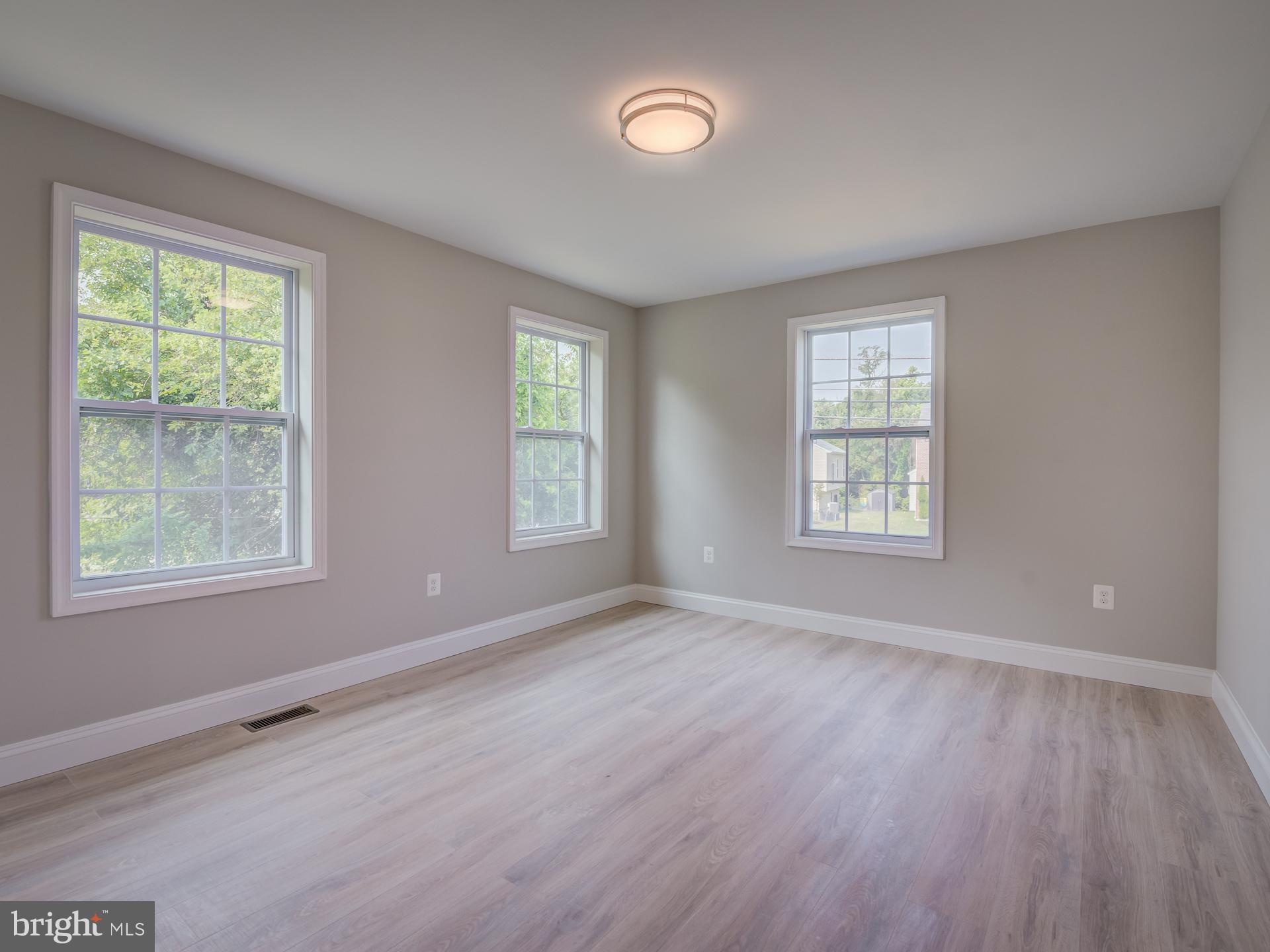 CAPITOL HEIGHTS - Residential