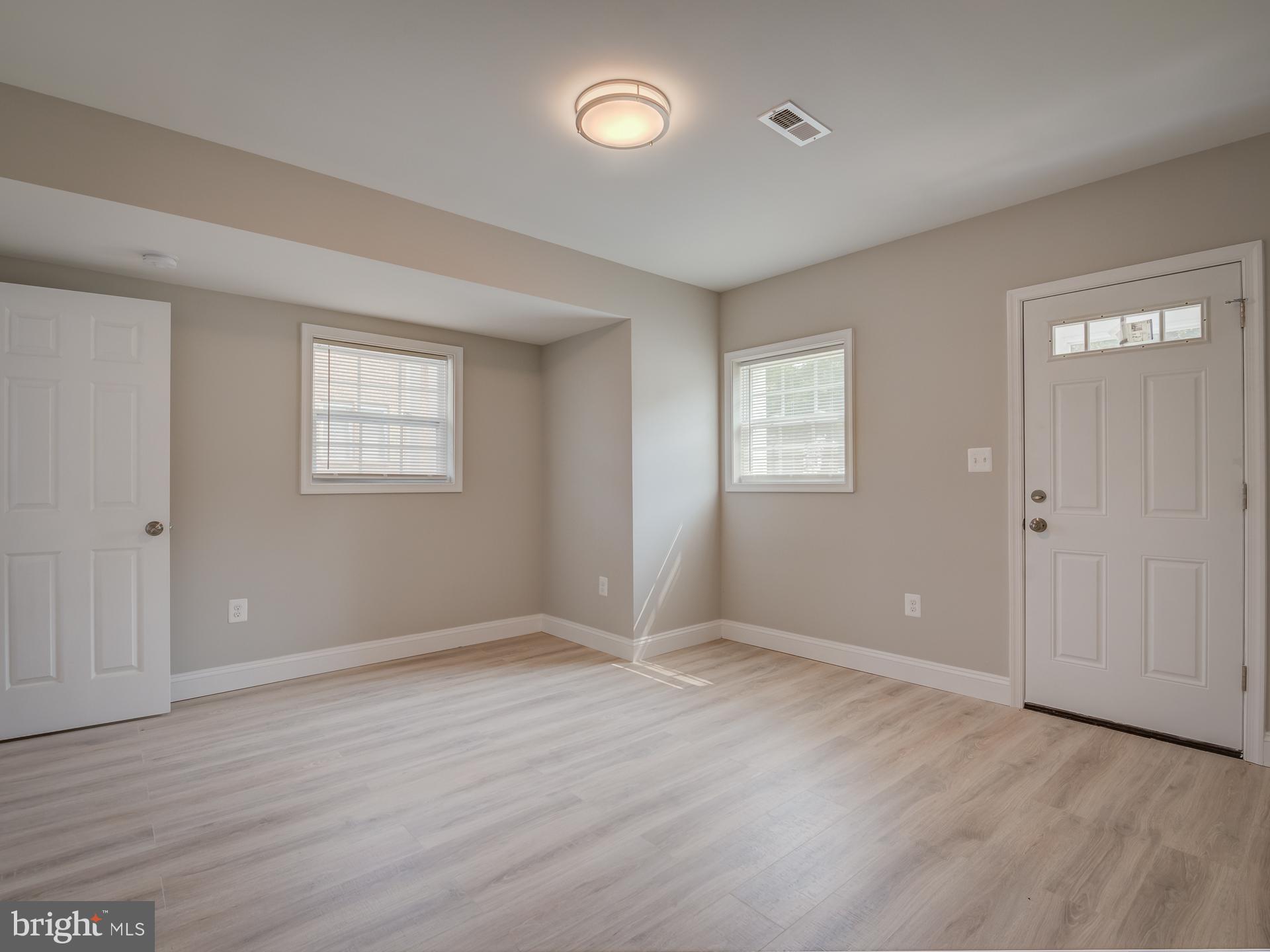 CAPITOL HEIGHTS - Residential