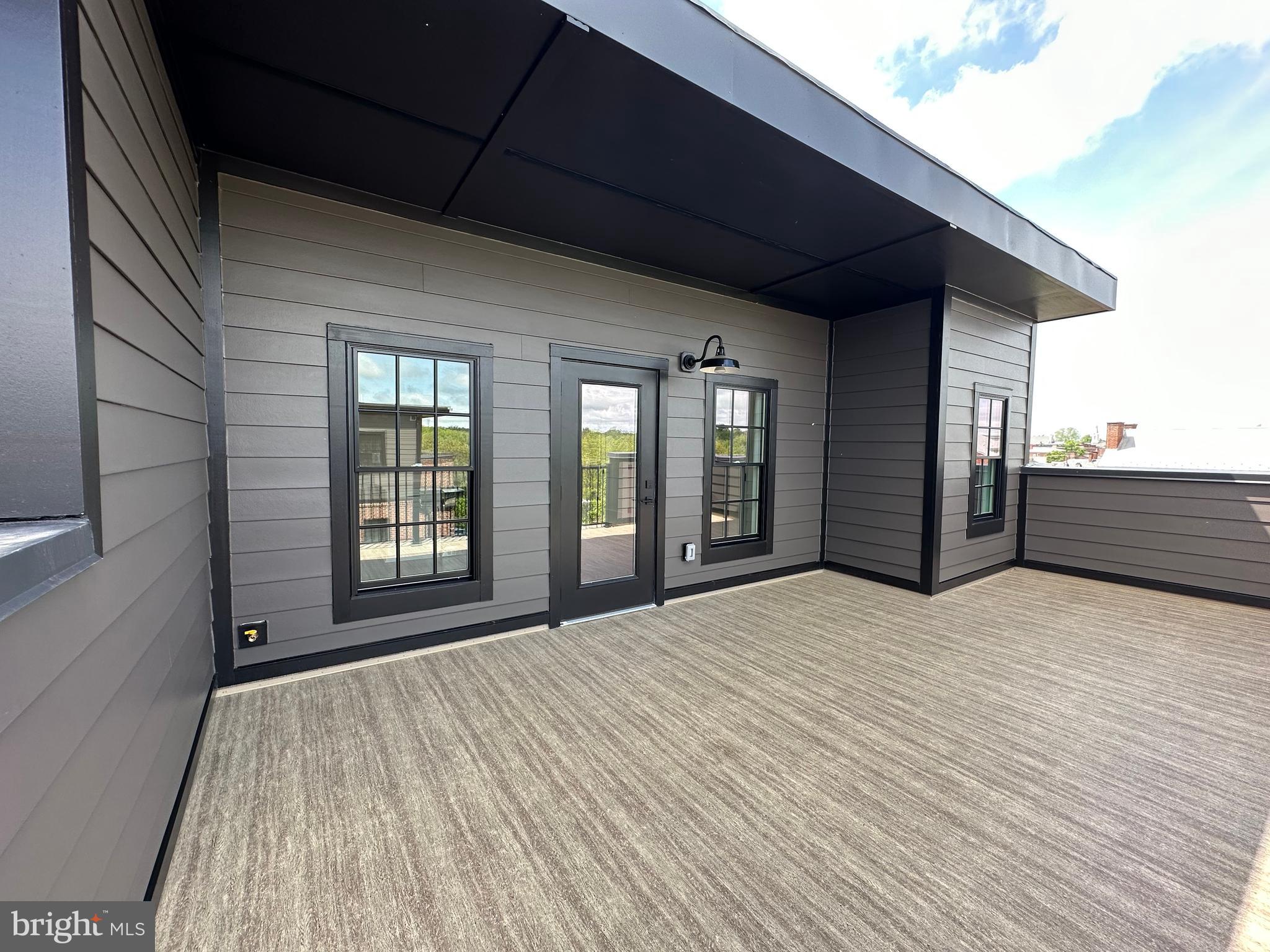 RIVERPLACE - Residential