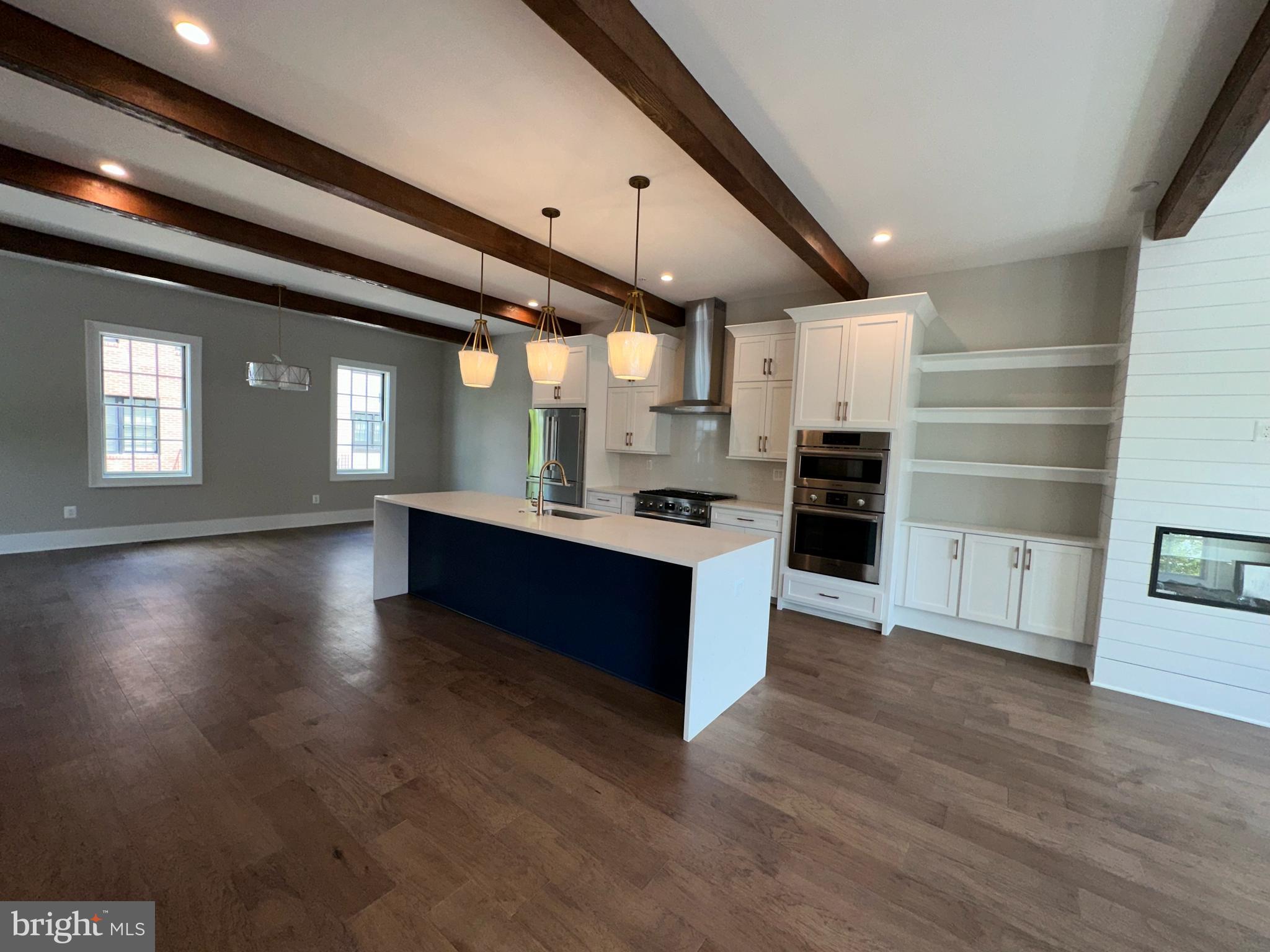 RIVERPLACE - Residential